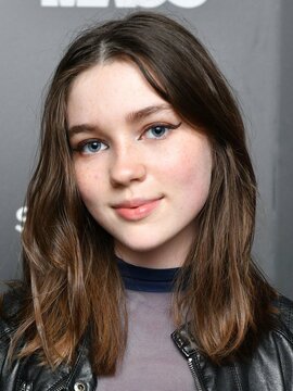 Alexa Swinton
